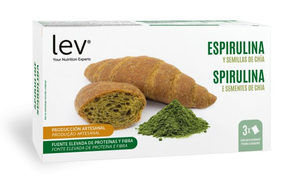 croissant con espirulina y semillas de chía: una opcción saludable, lista para consumir, ideal para dieta